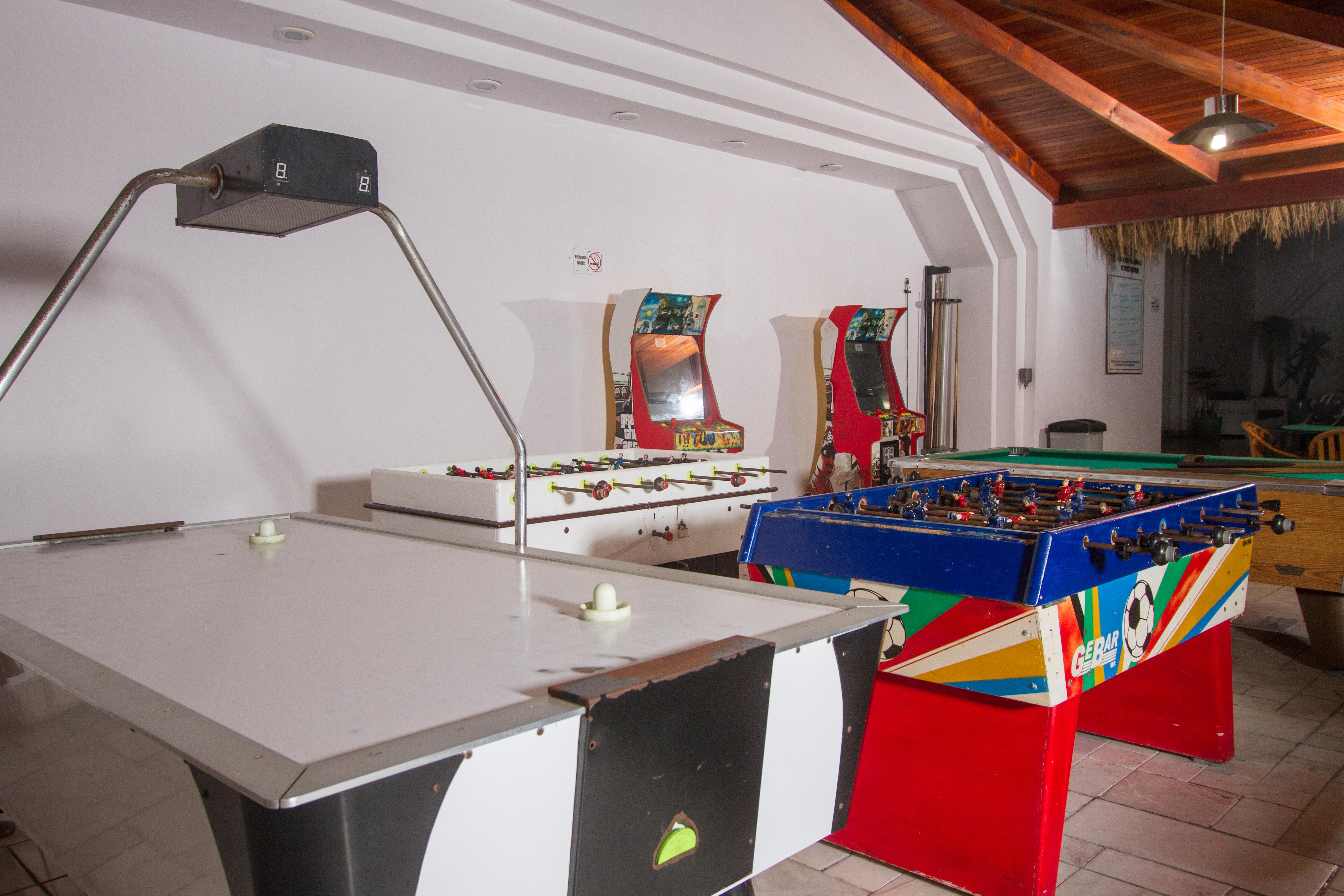 Royal Villas Resort Мазатлан Екстер'єр фото Air hockey table
