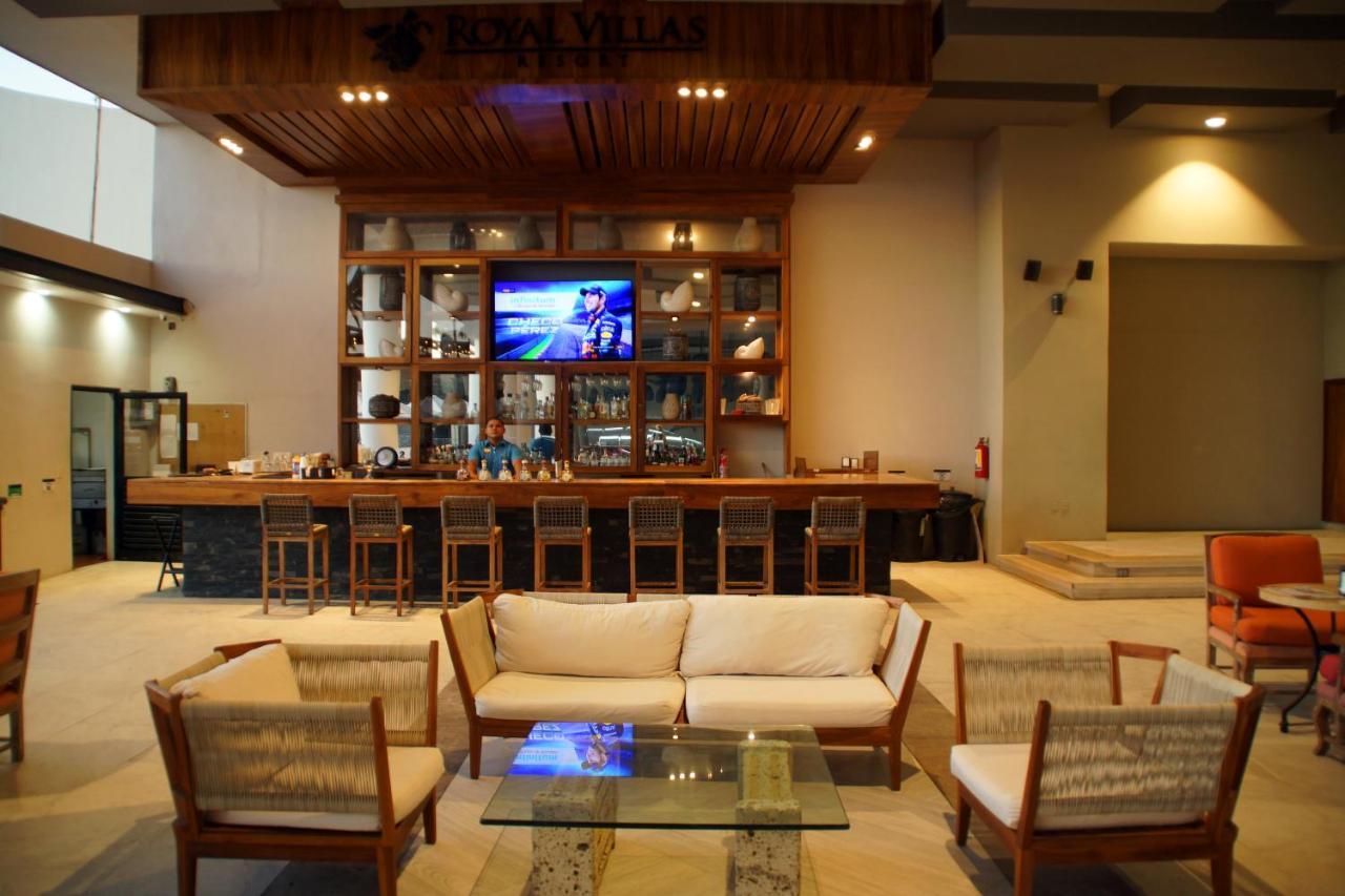 Royal Villas Resort Мазатлан Екстер'єр фото The lobby of the hotel